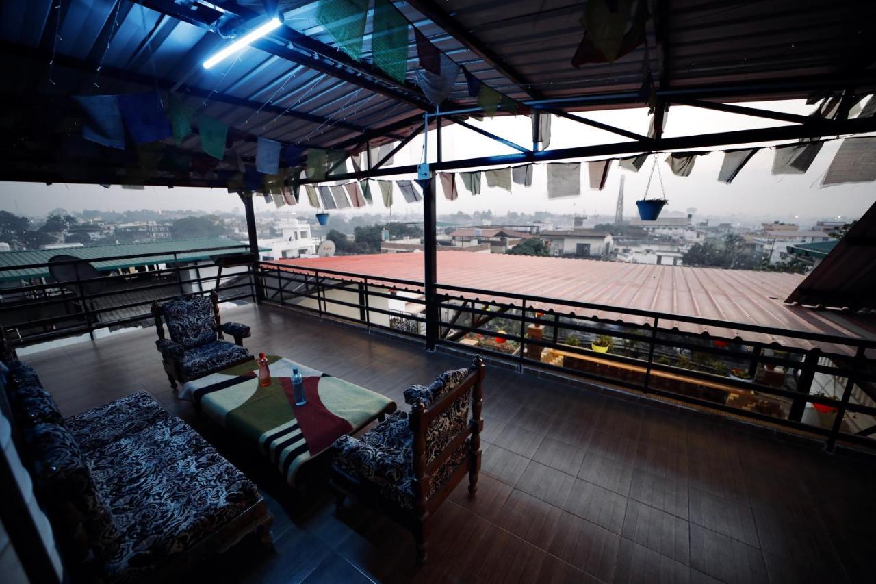 מלון דהראדון The Location, A Penthouse מראה חיצוני תמונה