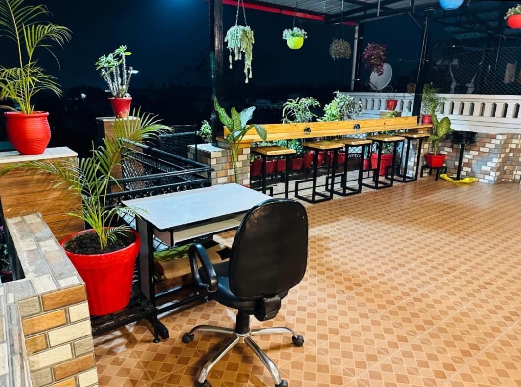 מלון דהראדון The Location, A Penthouse מראה חיצוני תמונה